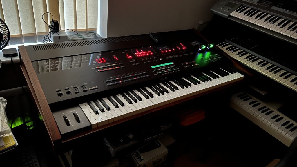 Luci Yamaha DX1