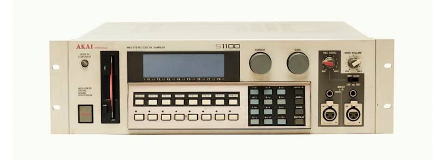 AKAI S1100