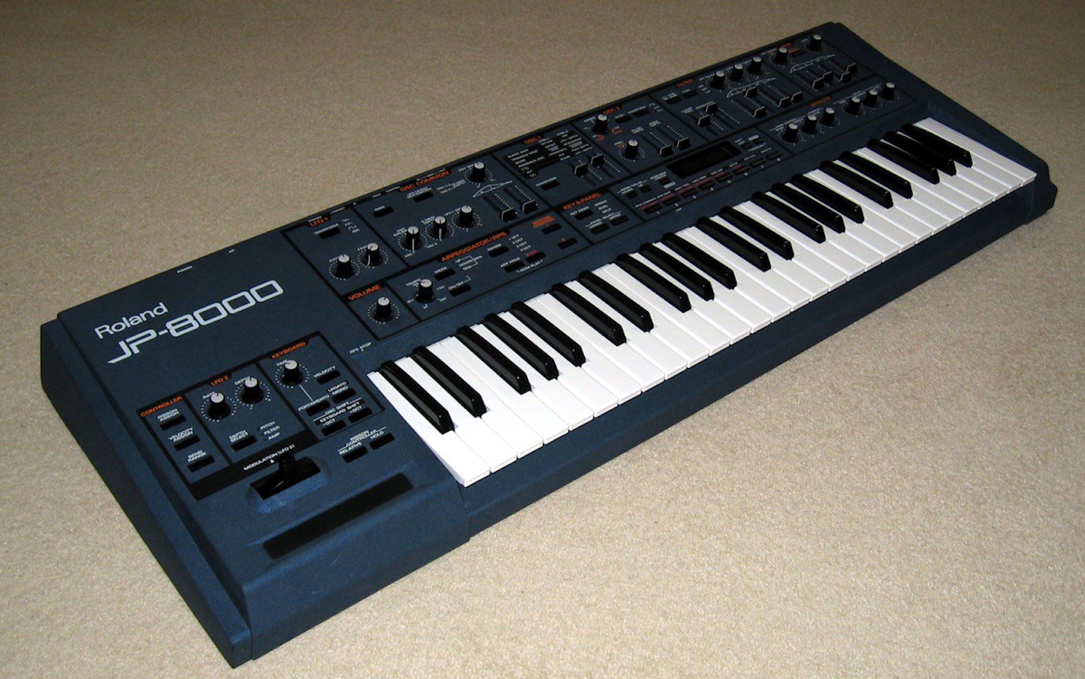 Roland JP-8000