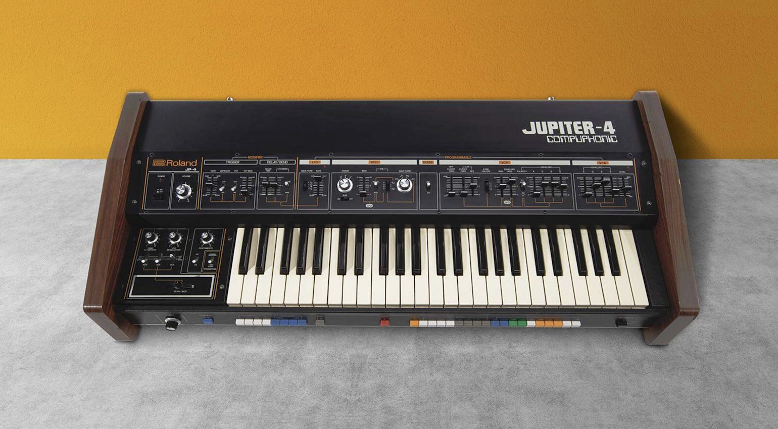 Roland Jupiter 4