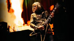 Gibson Adam Jones Flying V Collector's Edition