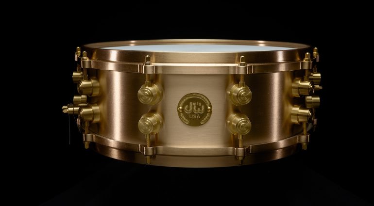 Drum Workshop lancia la limited edition del rullante in bronzo DW MFG True-Cast