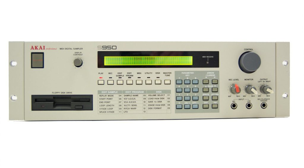 AKAI S950