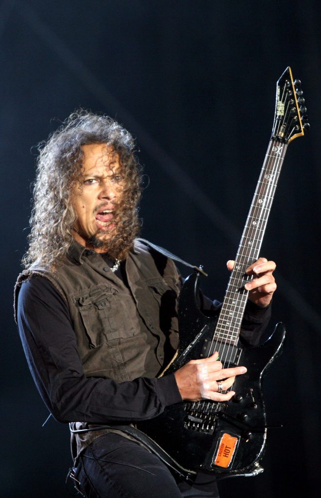 Kirk Hammett con la sua famosa KH-2 ESP. Prima di questa chitarra, però, lo avreste visto con una Jackson Flying V Randy Rhoads