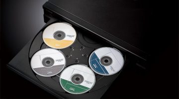 Ritorno al futuro: c'è un nuovo Yamaha CD Changer da 5 dischi per tutti i tuoi vecchi CD-R