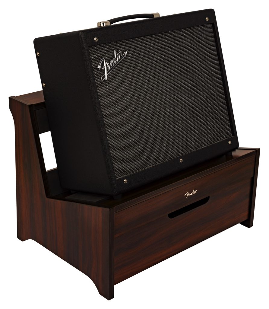 Fender Gear Furniture Collection: supporto deluxe per Amplificatori