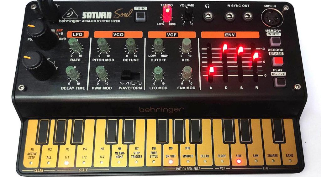 Behringer Saturn Soul