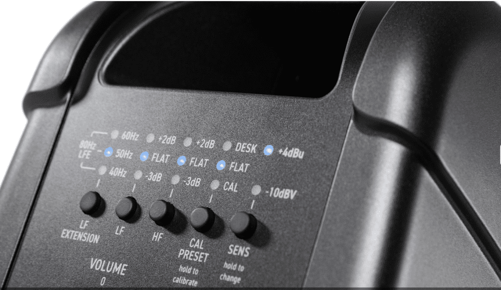 I pulsanti possono essere utilizzati per cambiare rapidamente i preset sonori ed effettuare le regolazioni