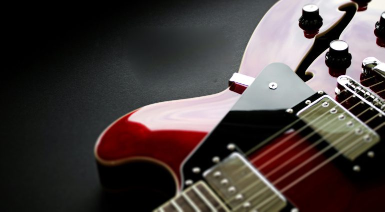 Accessori per chitarra: come migliorare la propria chitarra