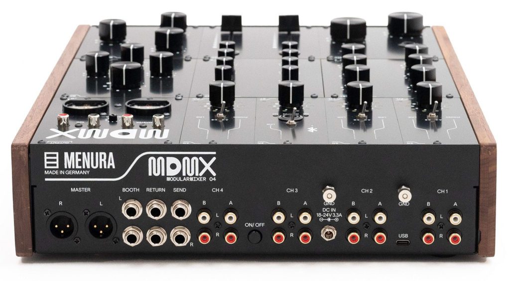 Il retro del Menura Audio MDMX