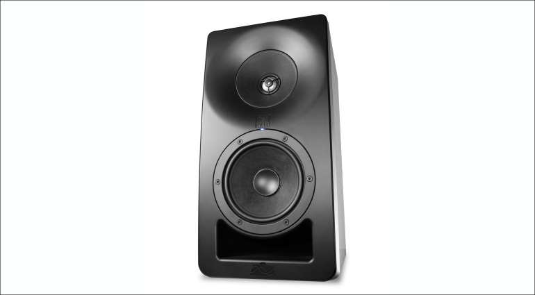 Kali Audio SM-5: monitor attivo a 3 vie