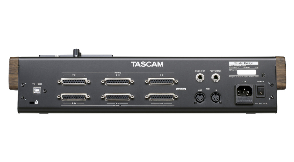 Le connessioni del TASCAM Studio Bridge