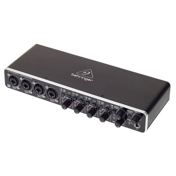 Behringer UMC404HD