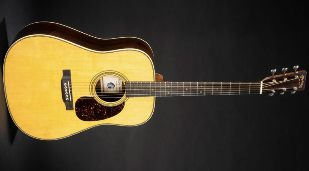 Martin Billy Strings D-28