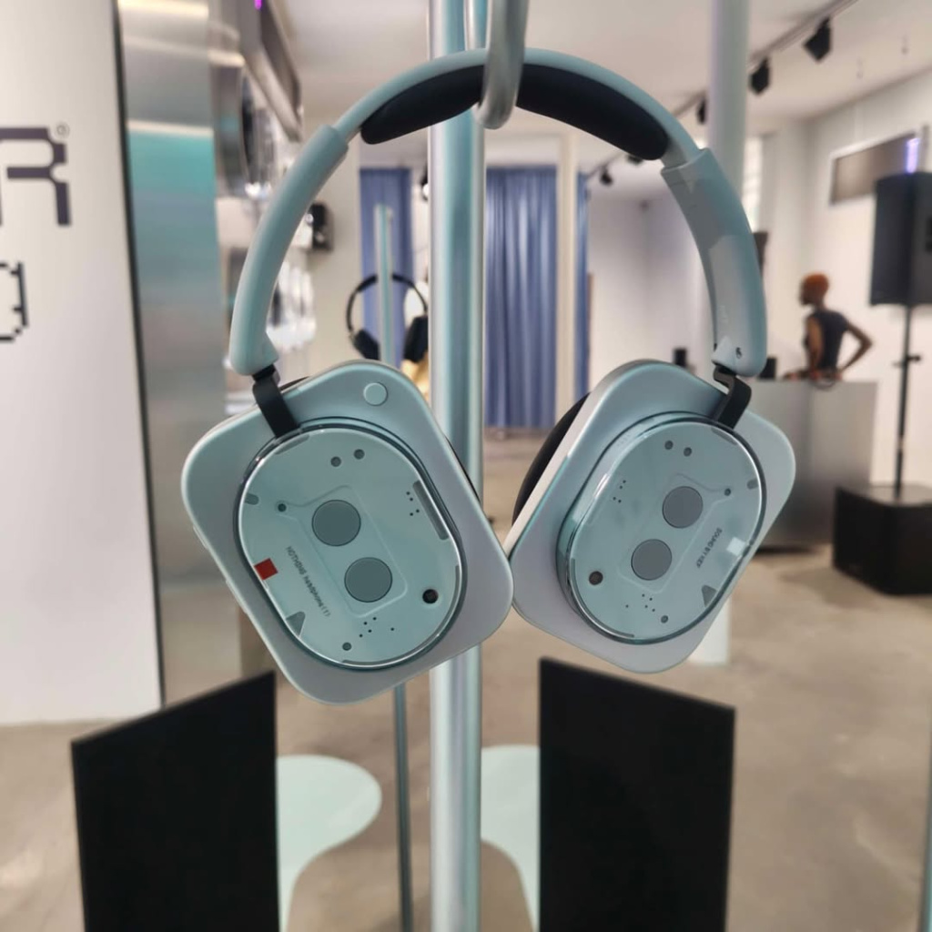 nothing Headphone 1