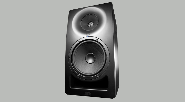 Kali Audio SM-8: il nuovo monitor a 3 vie top di gamma di Kali