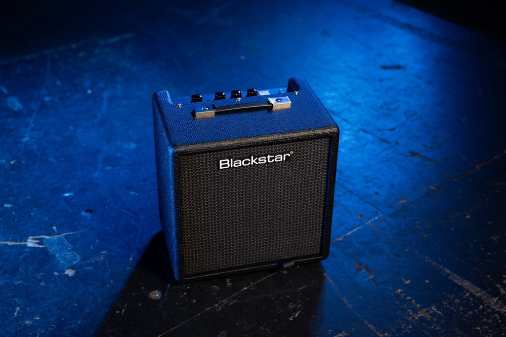 Blackstar Debut Bass
