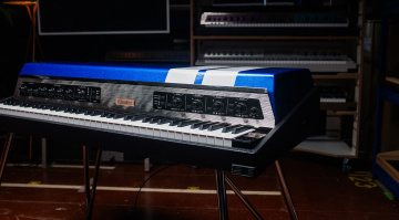 Rhodes Custom Shop American Classic MK8: limited edition da paura!