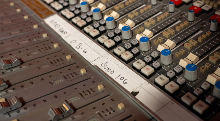 La SSL 4000 G+ di Dr. Dre è stata venduta all’asta per $165.000